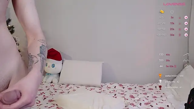 duomooncouple online show from December 30, 11:04 am