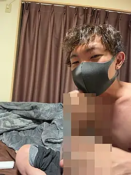 Snapshot of UKI06 chatting on July 16, 2:45 pm UKI06 online show from July 16, 2:45 pm