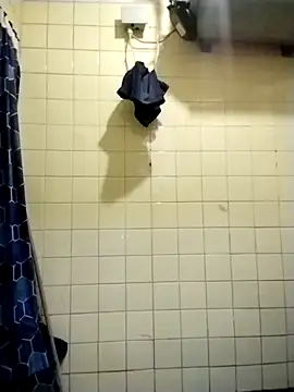 Snapshot of Polygamist chatting on February 5, 4:50 am Polygamist online show from February 5, 4:50 am