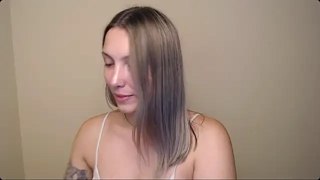 VanessaMay  online show from September 8, 4:28 pm