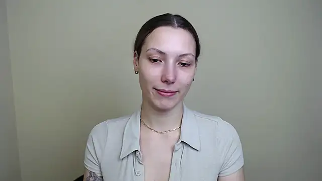 VanessaMay  online show from February 9, 5:28 pm