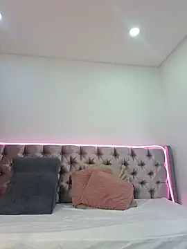 Anal Luucia online show from October 7, 12:24 pm