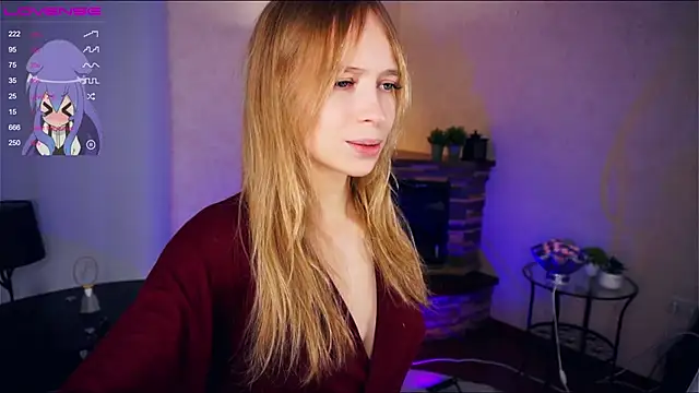 Snapshot of LynetBurby chatting on December 18, 7:52 pm LynetBurby online show from December 18, 7:52 pm