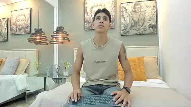 kieran derek online show from December 15, 11:20 pm