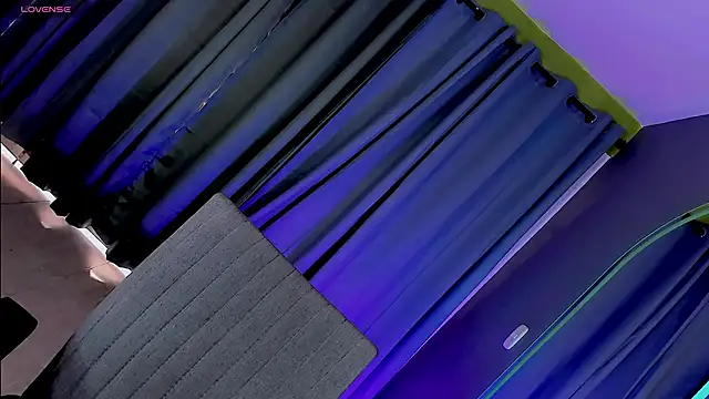 gatitavenecis online show from February 4, 7:55 pm