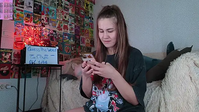 LittleLeen online show from September 9, 3:33 pm