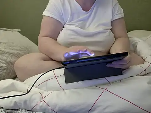 MarthaBriest online show from October 27, 2:37 am