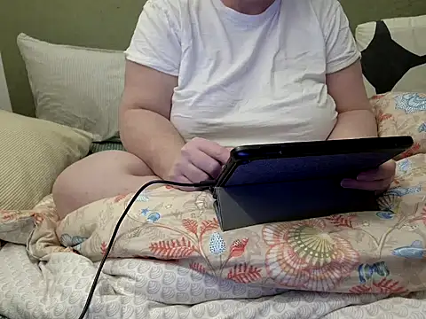 MarthaBriest online show from December 22, 9:56 pm