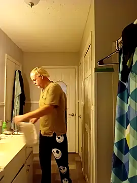 marc1812 online show from December 26, 9:58 pm