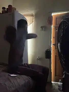 Johnras121 online show from March 10, 7:40 pm