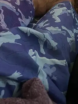 Johnras121 online show from March 8, 9:40 pm