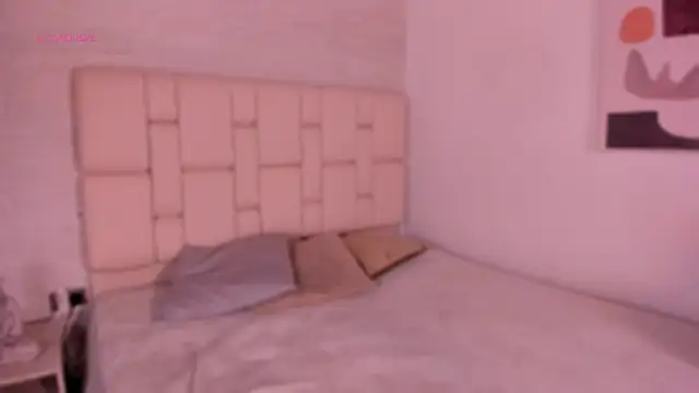 emma brooks1 online show from March 5, 7:49 pm