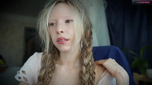  Phantom thread  online show from October 8, 8:56 am