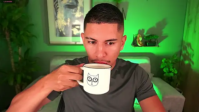 Aaronfox x online show from March 14, 9:24 am