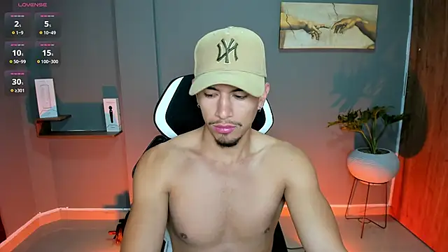 Aaronfox x online show from March 23, 9:57 am