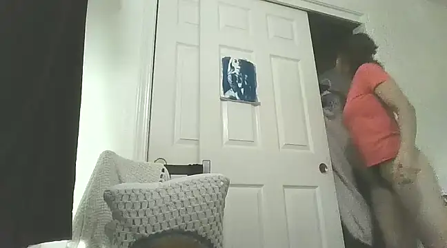 PompasPurpleriver online show from December 20, 11:05 pm