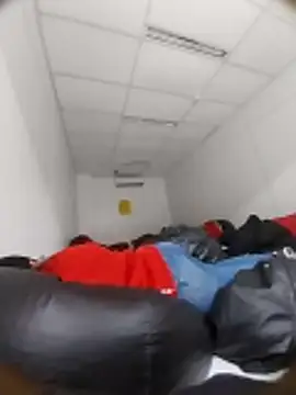 luluankle online show from April 17, 2:53 pm