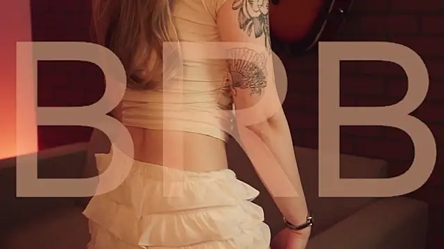 EllieCutes online show from February 9, 5:55 am