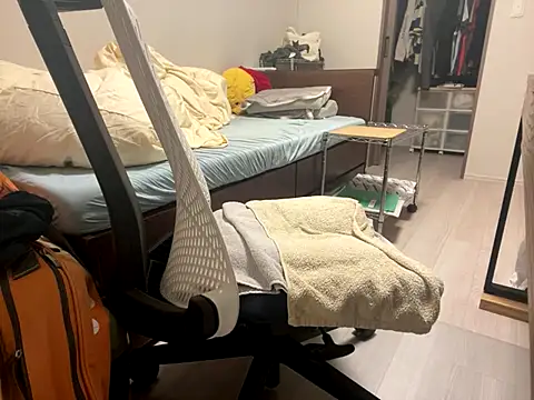 Snapshot of loinclothgay chatting on December 9, 7:50 am loinclothgay online show from December 9, 7:50 am