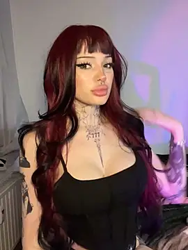 madelinexx online show from October 17, 9:50 pm