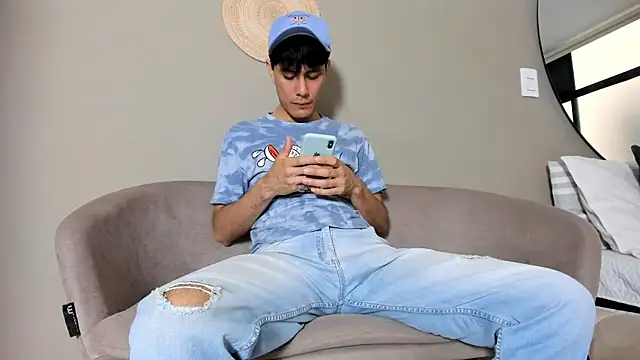 Huge latin cock online show from February 9, 9:06 pm