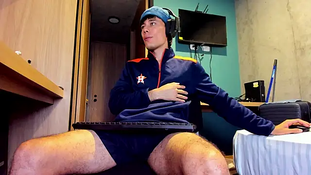 Huge latin cock online show from August 6, 12:23 am