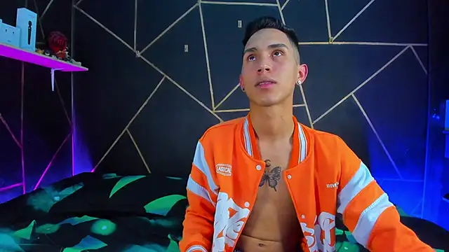 MillersKink online show from February 21, 4:40 am