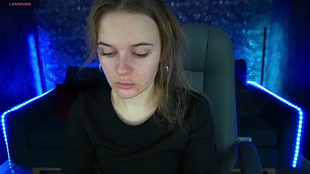 MaribelRiverr  online show from January 18, 6:45 am