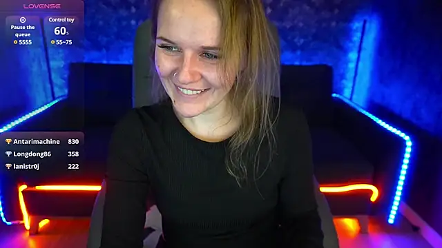 MaribelRiverr  online show from February 2, 12:35 pm