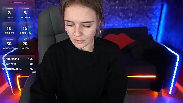 MaribelRiverr  online show from February 9, 9:47 am