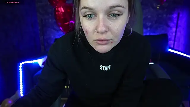 MaribelRiverr  online show from February 17, 6:20 am