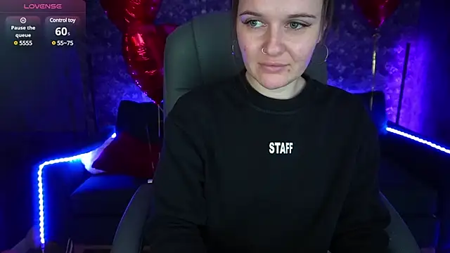 MaribelRiverr  online show from February 17, 9:24 am