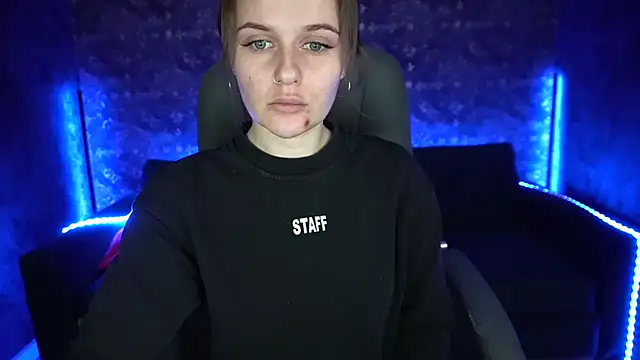 MaribelRiverr  online show from March 4, 12:33 pm