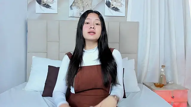 Snapshot of Jaslyn__Smith chatting on January 16, 2:08 pm Jaslyn Smith online show from January 16, 2:08 pm