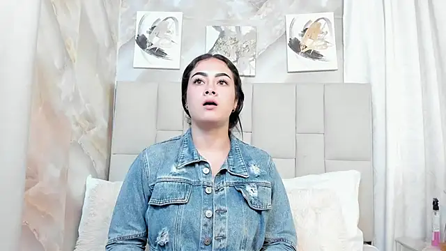 Snapshot of Jaslyn__Smith chatting on September 30, 4:12 pm Jaslyn Smith online show from September 30, 4:12 pm