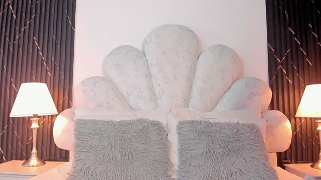 Snapshot of Jaslyn__Smith chatting on April 11, 6:01 pm Jaslyn Smith online show from April 11, 6:01 pm