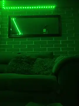 manelinda7 online show from February 25, 6:14 am