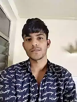 kingkartik7 online show from February 14, 9:32 pm