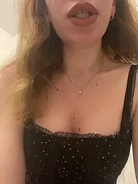 EvaRush online show from December 9, 8:33 pm