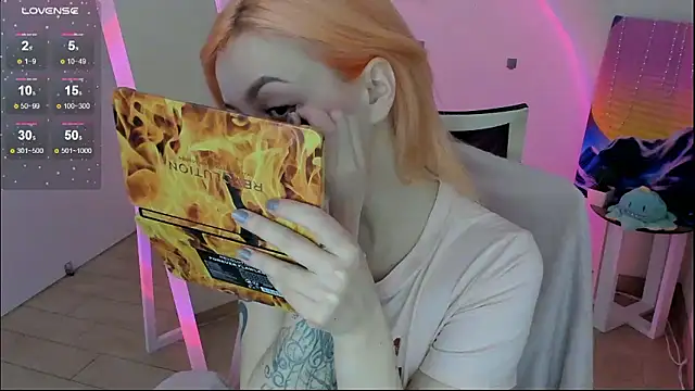 Fire Bestie online show from January 13, 2:11 pm