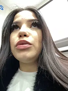 Chloe  Moon online show from December 8, 2:19 pm