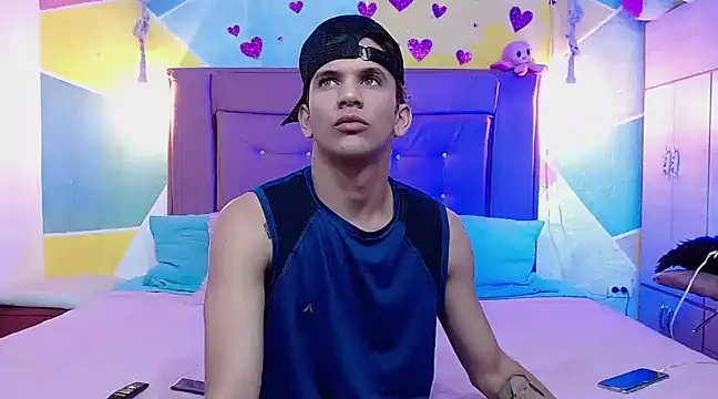 tylor boy online show from March 19, 3:41 am