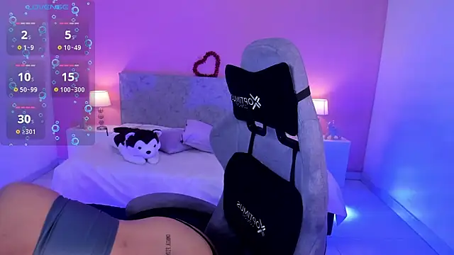 LunaRose5 online show from March 2, 3:45 am