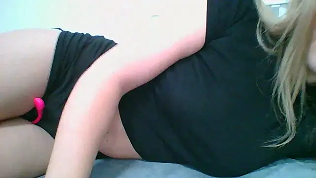 Emma 99 online show from November 30, 10:19 am