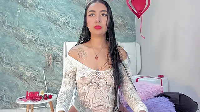 AntonellaQueenn online show from February 16, 10:10 am