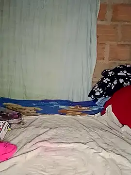 Snapshot of sariitha_sw chatting on January 11, 2:20 am sariitha sw online show from January 11, 2:20 am