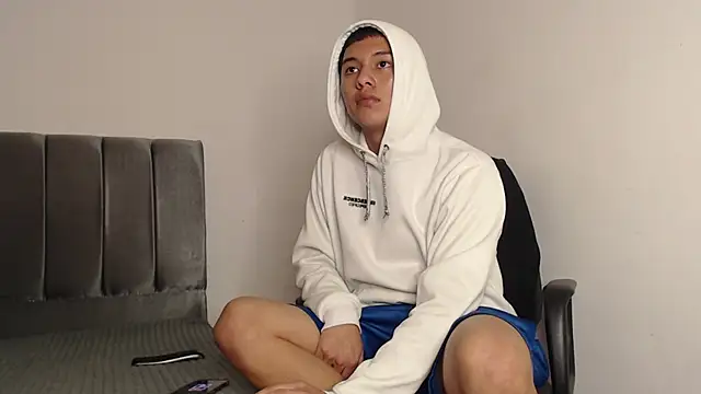 alex-lover online show from February 19, 4:55 am