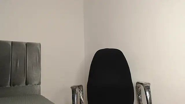 alex-lover online show from October 5, 1:26 am