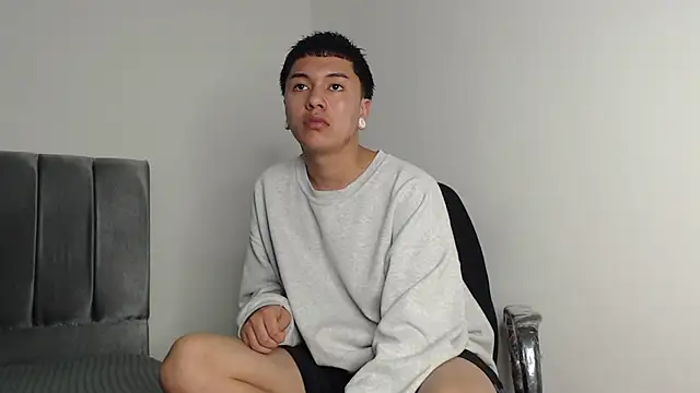 alex-lover online show from October 11, 7:23 pm