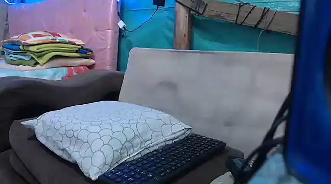 mom son dirty online show from March 13, 2:44 pm